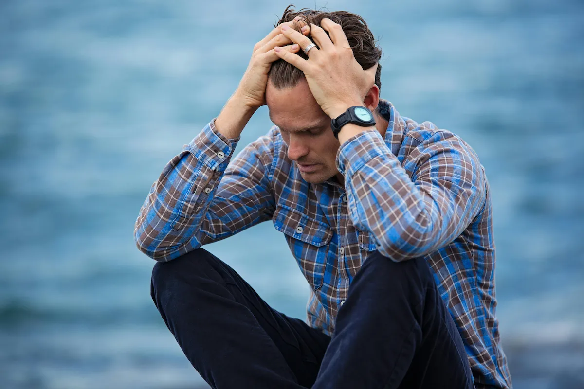 Dr. Mahyar Kashani consulting with a patient about erectile dysfunction treatment Long Island